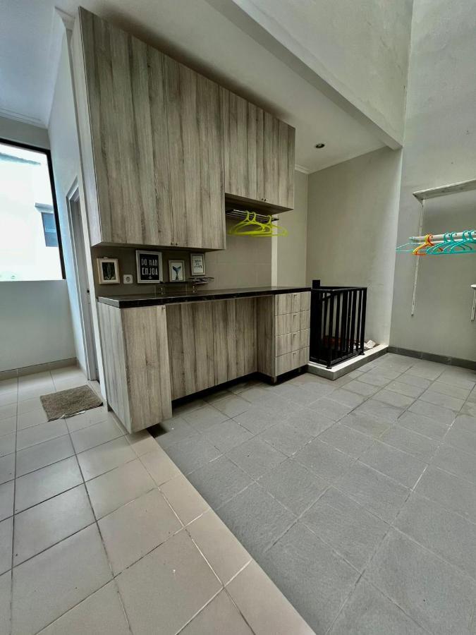 Kebagusan Park Residence Джакарта Экстерьер фото